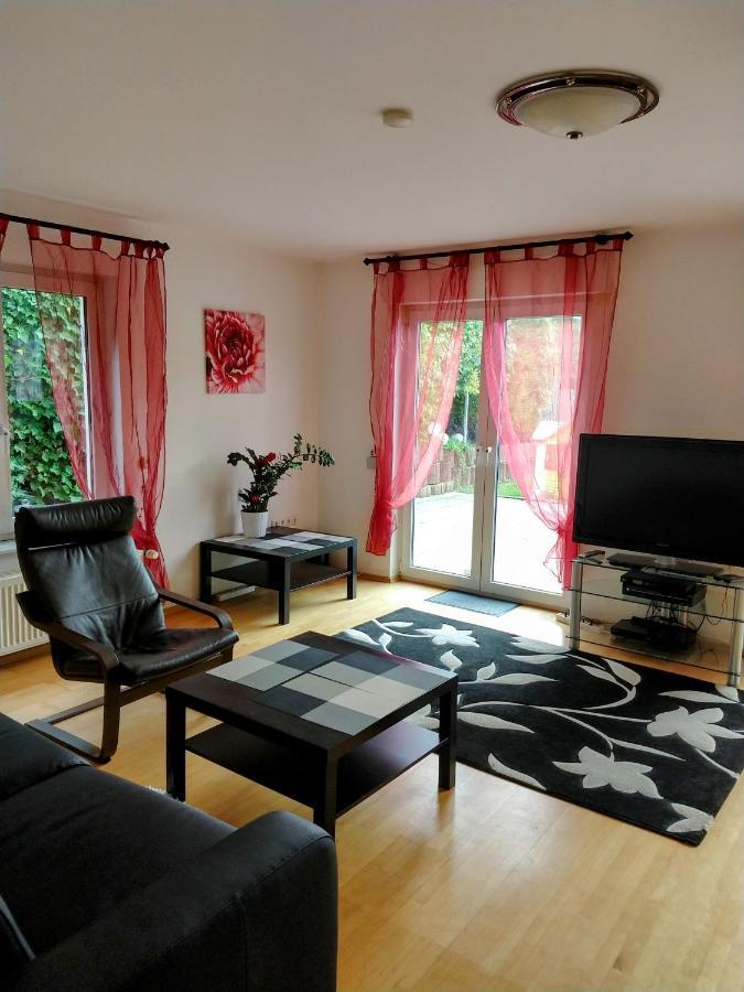 Julia'S Monteur Oase - Premium Apartment Exklusiv Fuer Solo-Reisende 에네페탈 외부 사진